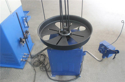 CNC のばね機械補助装置のための 150rpm 500w ケーブル Decoiler