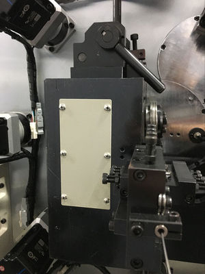表面の傷のないエナメルを塗られたワイヤーを形作るための空気中心のコイルのウィンド マシーン