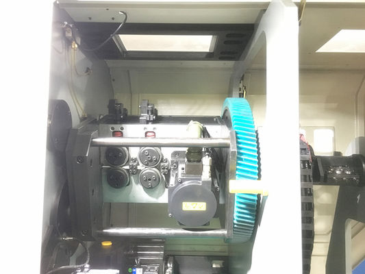 ワイヤー回転および紡績工が付いている機械を形作る高精度5の軸線CNCのばね